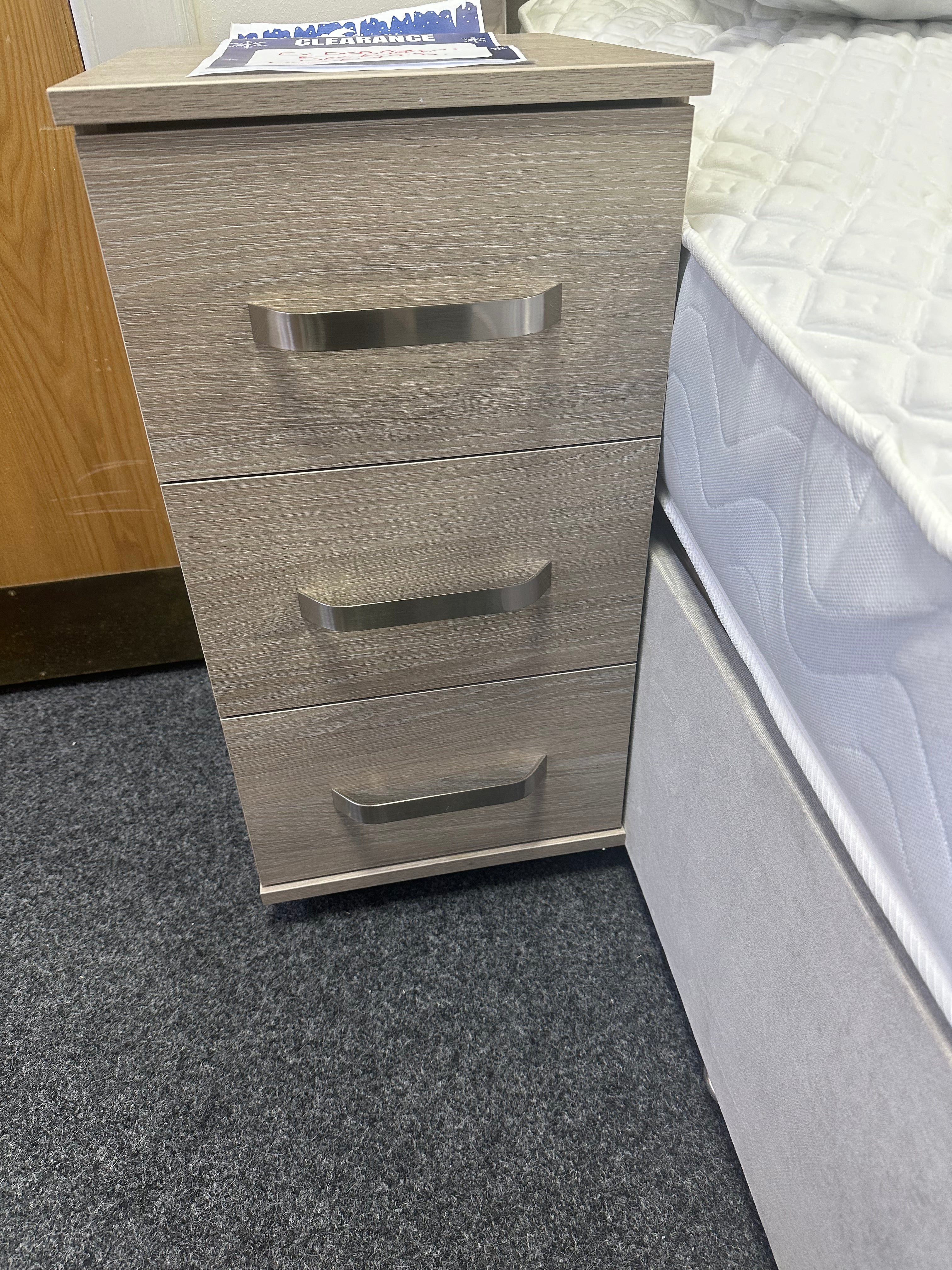 3 Drawer Bedside – Sleepy Valley